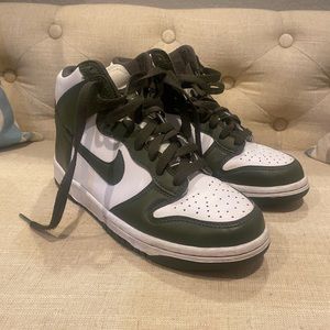 Nike high dunk cargo khaki